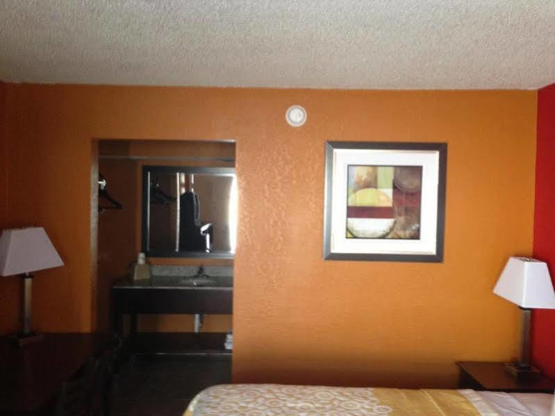 Days Inn By Wyndham Liberty/Ne Kansas City Exteriör bild